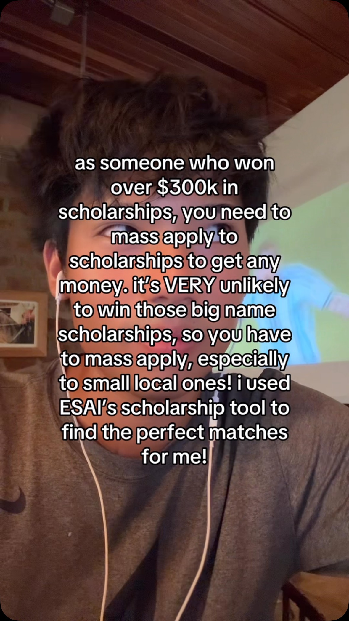 Your Sign To Apply For Scholarships Now